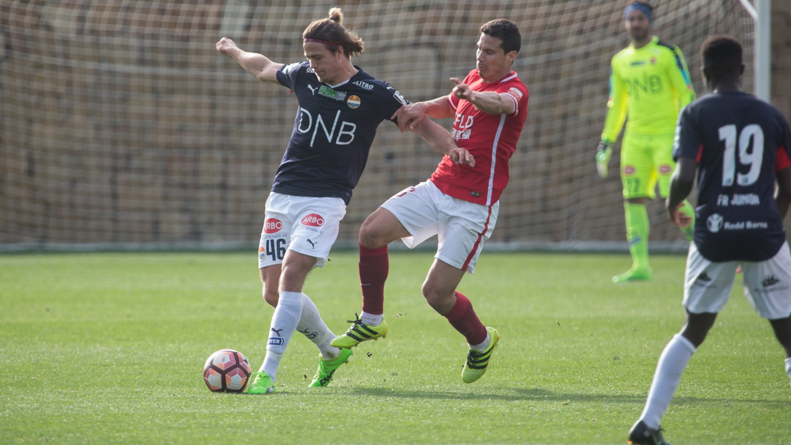 Solholm Johansen til MIF / Strømsgodset